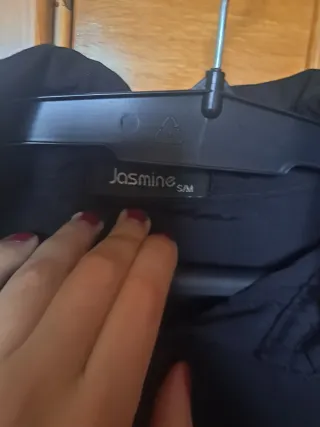 Camisa negra con volantes talla M