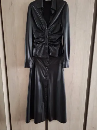 Conjunto Zara polipiel negro