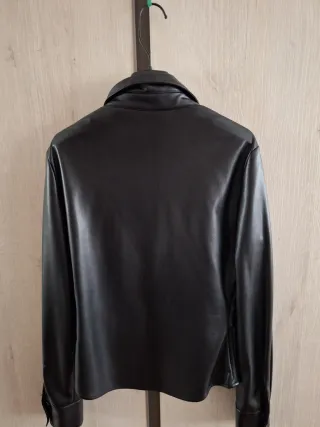 Conjunto Zara polipiel negro