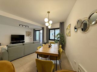 Casa adosada en alquiler en El Padrón - El Velerín - Voladilla en Estepona