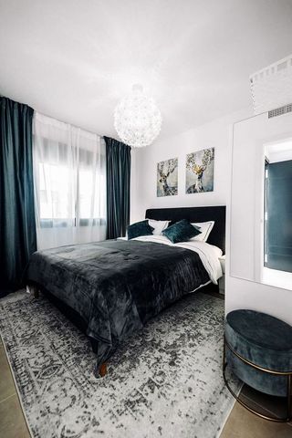 Casa adosada en alquiler en El Padrón - El Velerín - Voladilla en Estepona