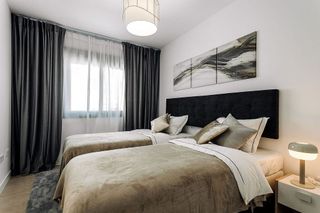 Casa adosada en alquiler en El Padrón - El Velerín - Voladilla en Estepona