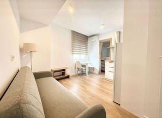 Piso en alquiler en El Candado - El Palo en Málaga