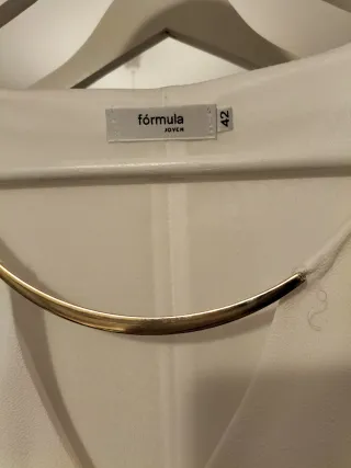 Camisa blanca con detalle dorado Talla L