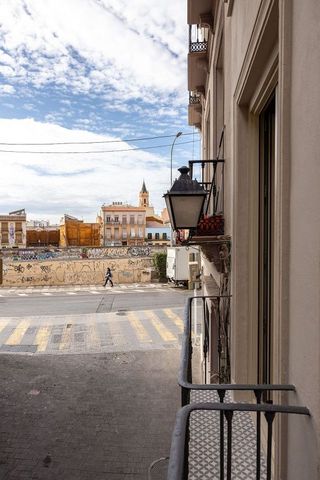 Piso en venta en La Goleta - San Felipe Neri en Málaga