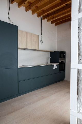 Piso en venta en La Goleta - San Felipe Neri en Málaga