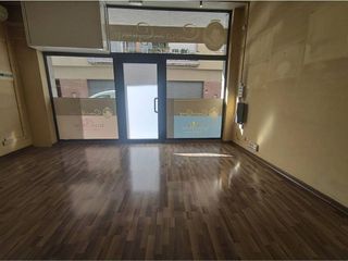 Local comercial en alquiler en Eixample Sud – Migdia en Girona