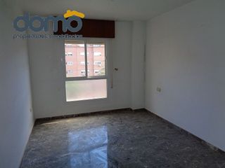 Piso en venta en Nueva Andalucía en Almería