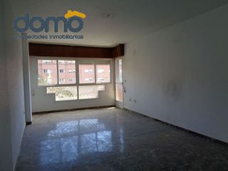 Piso en venta en Nueva Andalucía en Almería