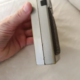 Radio de bolsillo antigua UDC