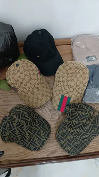 Lote 4 Gorras Diseños Variados