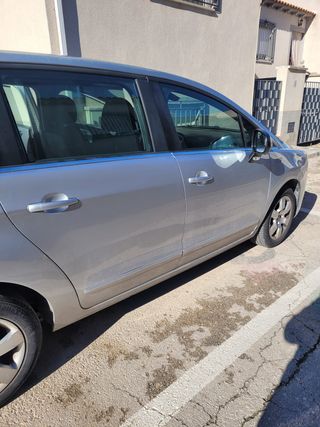 Peugeot 5008 2010 OPORTUNIDAD