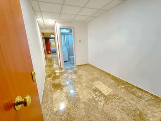 Oficina en alquiler en Ensanche - Diputación en Alicante
