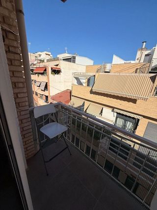 Piso en alquiler en Carolinas Bajas en Alicante