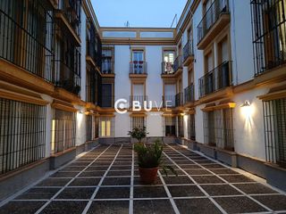 Piso en venta en Triana Casco Antiguo en Sevilla