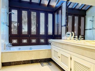 Ático en alquiler en Nueva Andalucía centro en Marbella