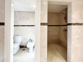 Ático en alquiler en Nueva Andalucía centro en Marbella