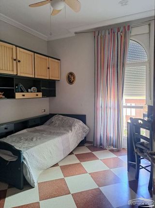 Casa adosada en venta en Lucena