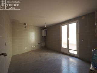 Casa adosada en venta en Tomelloso