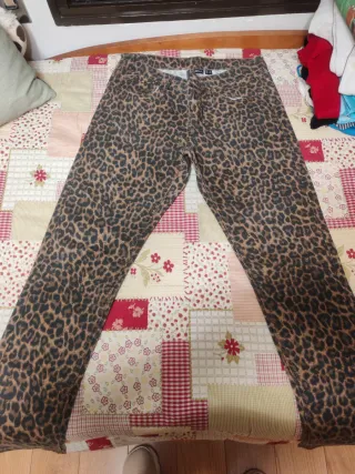 Pantalón Esmara Estampado Leopardo