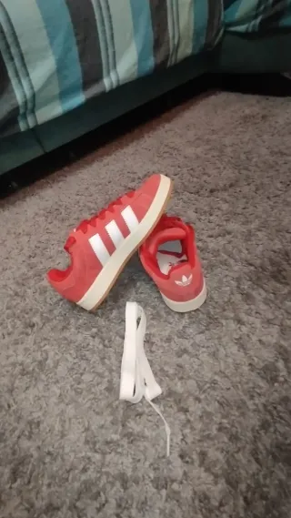 Adidas Campus Rojas Talla 40 Nuevas