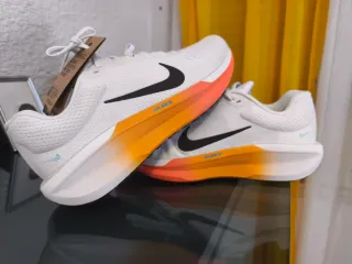 Zapatillas Nike Air Zoom blancas y naranjas Nuevas