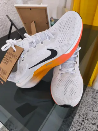 Zapatillas Nike Air Zoom blancas y naranjas Nuevas