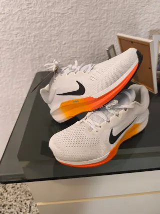 Zapatillas Nike Air Zoom blancas y naranjas Nuevas