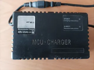 Cargador Transpaleta Eléctrica china 48V 20A