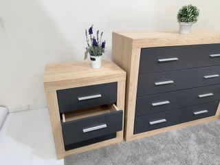 Cómoda y 2 Mesitas de Noche