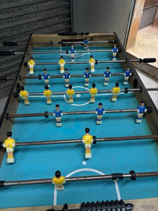 Futbolín de madera