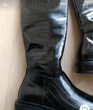 Botas altas efecto piel cocodrilo