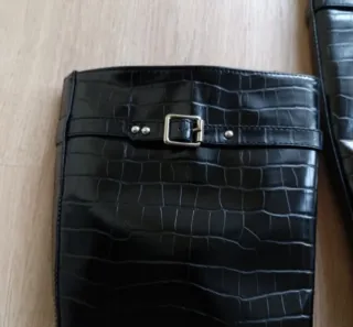 Botas altas efecto piel cocodrilo