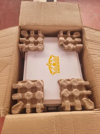 MINI NEVERA CORONITA