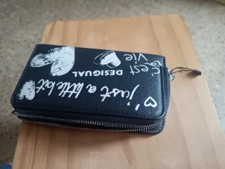 Cartera Desigual Negra