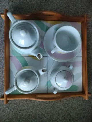 Set de desayuno porcelana y madera