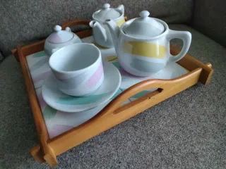 Set de desayuno porcelana y madera