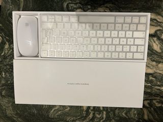 iMac 21.5 2017 Intel i5 8GB RAM SSD + Apple TV