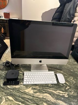 iMac 21.5 2017 Intel i5 8GB RAM SSD + Apple TV