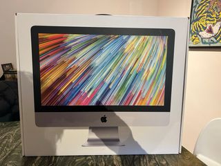 iMac 21.5 2017 Intel i5 8GB RAM SSD + Apple TV
