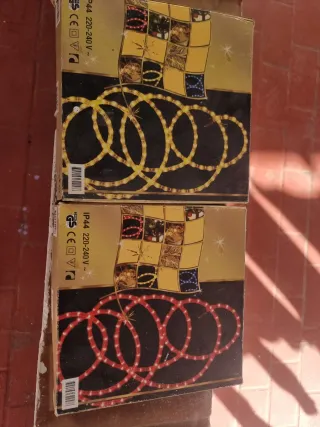 LAS 2 Luces Navideñas Impermeables (Rojo y Amarill