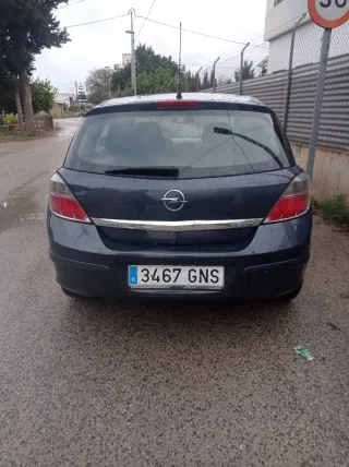 Opel Astra 2010