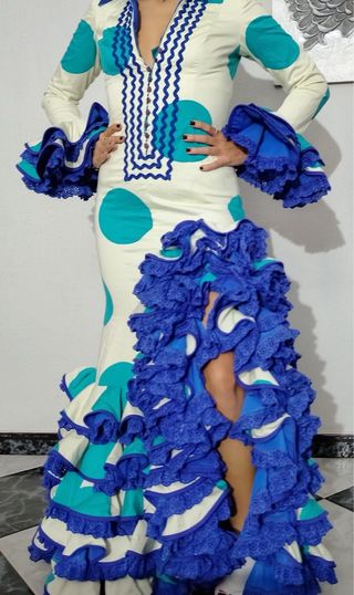 Traje de flamenca lunares
