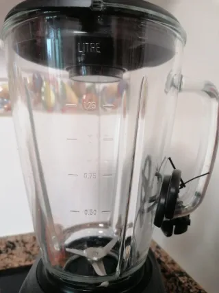 Batidora de vaso Moulinex negra