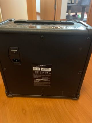 Amplificador Line 6 Spider V20 Guitarra