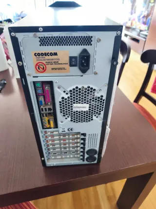 Torre Ordenador NZXT Negra