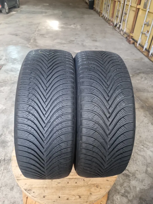 Vendo 2 Neumáticos en perfecto estado^