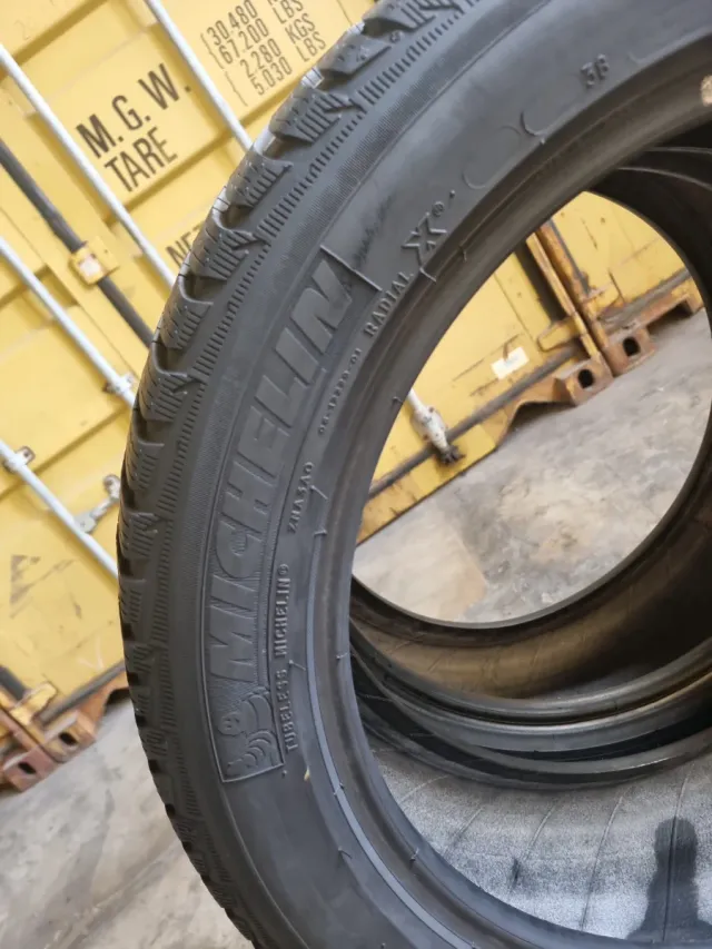 Vendo 2 Neumáticos en perfecto estado^