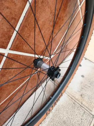 Ruedas Carbono boost 29 Pirelli Scorpion