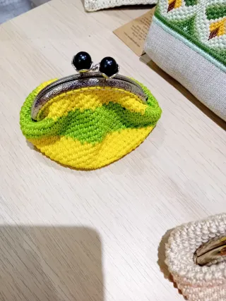 Portamonete uncinetto con clip